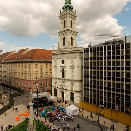 Designer Dream In The Absolute Center Lejlighed