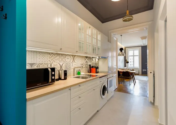 Designer Dream In The Absolute Center *